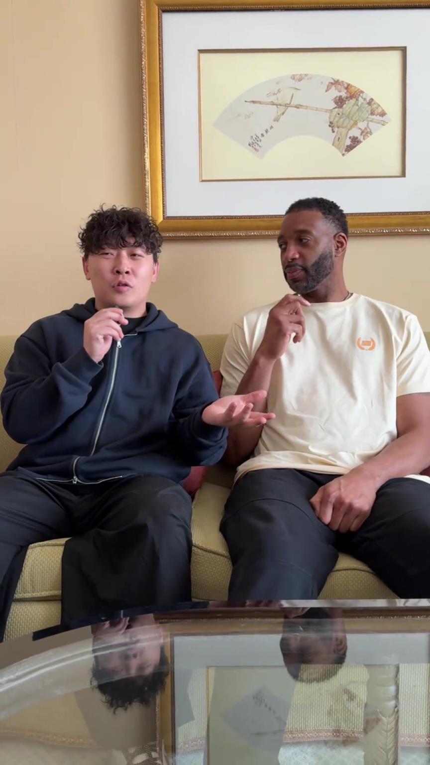 小伙子你真勇啊，在麥迪面前“那個，那個”的