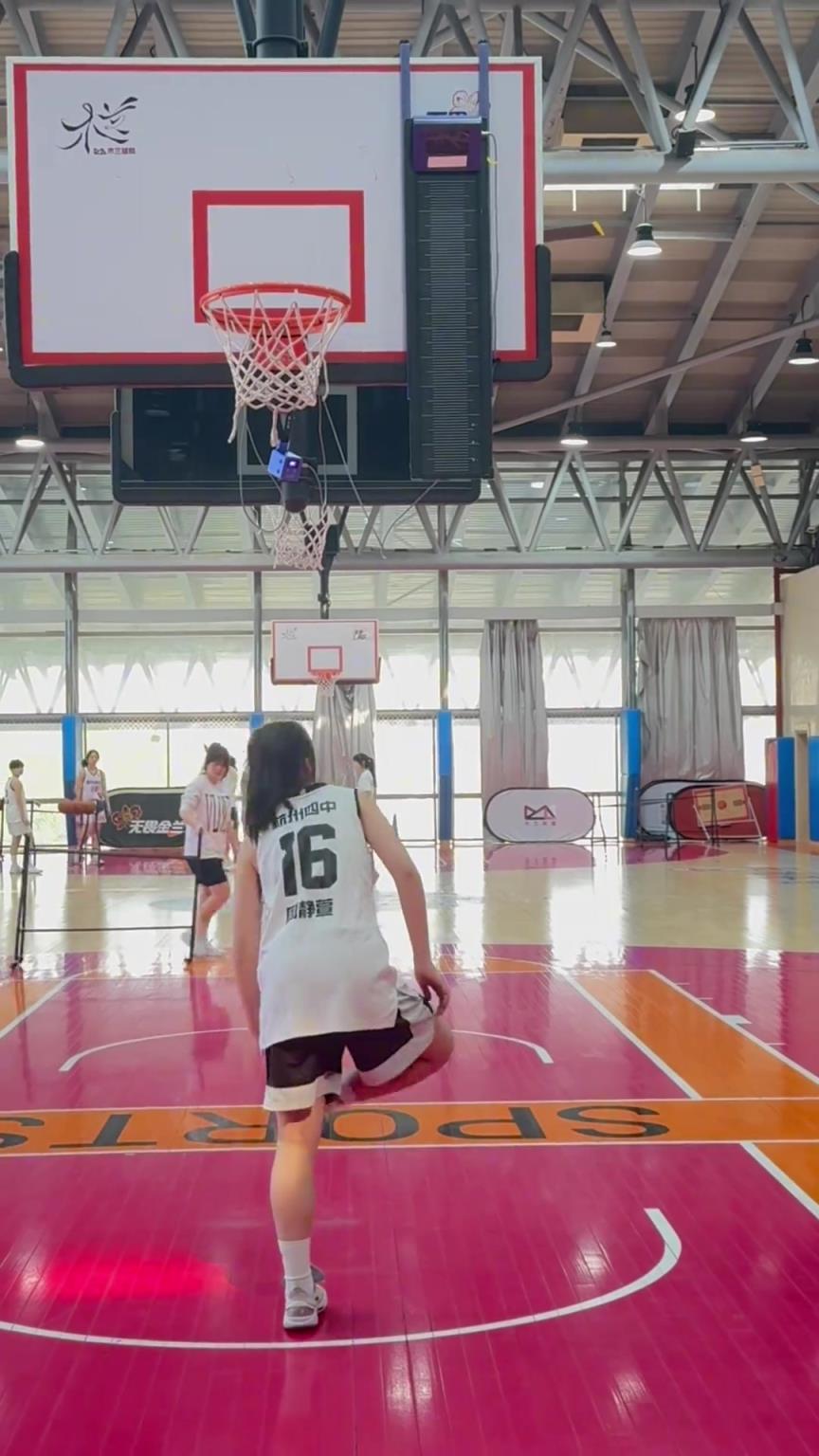 所以，你能摸高多少？